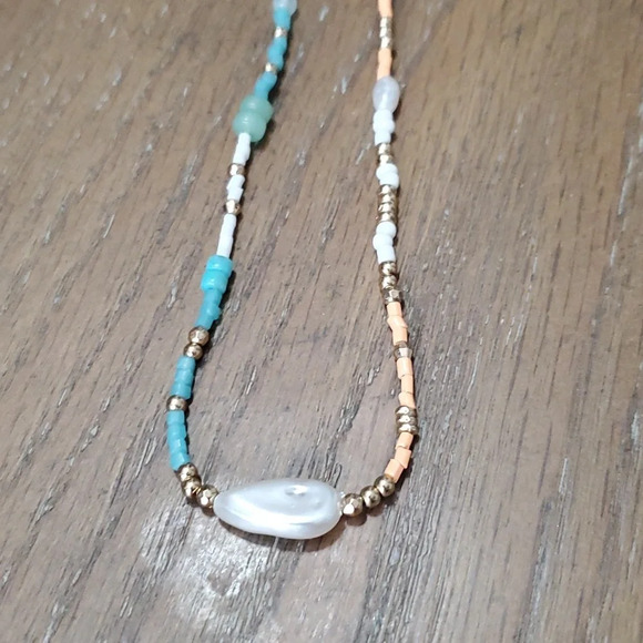 2 Lovisa beaded necklaces. 1 3 strand and 1 single strand - Picture 7 of 7